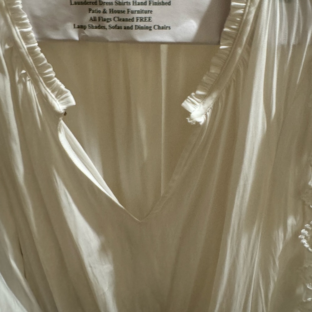 White long sleeves beautiful ramy brook blouse. Size SP but could fit regular S